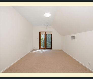 Flexible Family Home - Photo 1