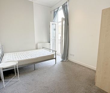 1 Bedroom Flat - Photo 6