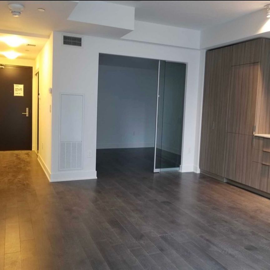 For Lease - 955 Bay Street Unit# 606, Toronto, Ontario - Photo 1