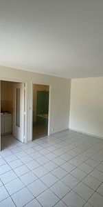 Location Appartement 1 pièce 23m² - Photo 3