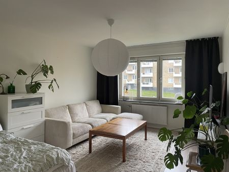 Moderna och möblerad 1:a i Hagersten, nära kollektivtrafik! - Photo 2