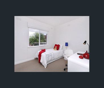 STYLISH MODERN LIVING! - Photo 3