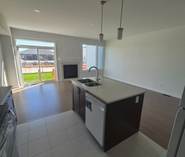 For Lease - 102 Ploughshare Road, Kanata, Ontario - Photo 6