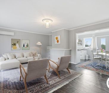 Convenient 2 bedroom home - Photo 2