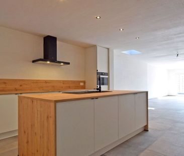 Woning te huur in Roeselare voor € 890 met 3 slaapkamers - Photo 2