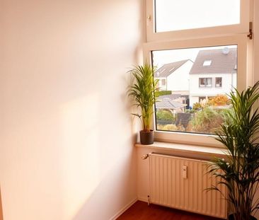 Schöne helle Whg 1.OG, 94qm, gepflegt, 3 Zi, gr. WZ, ruhige Lage - Photo 3