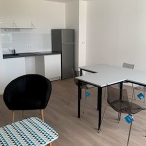 appartement - T5 - Photo 2