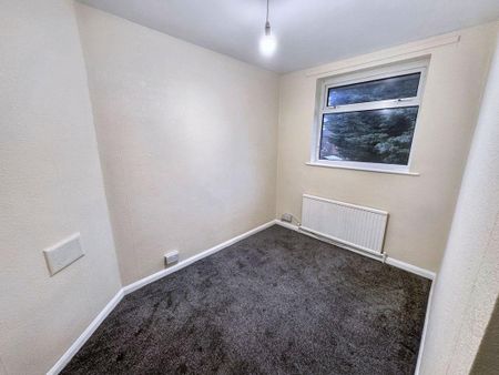 3 bed terraced house to rent in TS6 - Photo 3