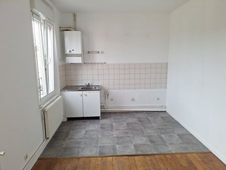 RUE ANTOINE GOUSSIEZ, Reims - Photo 2