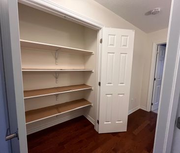 For Lease - 332 Song Sparrow Street, Barrhaven, Ontario - Photo 4