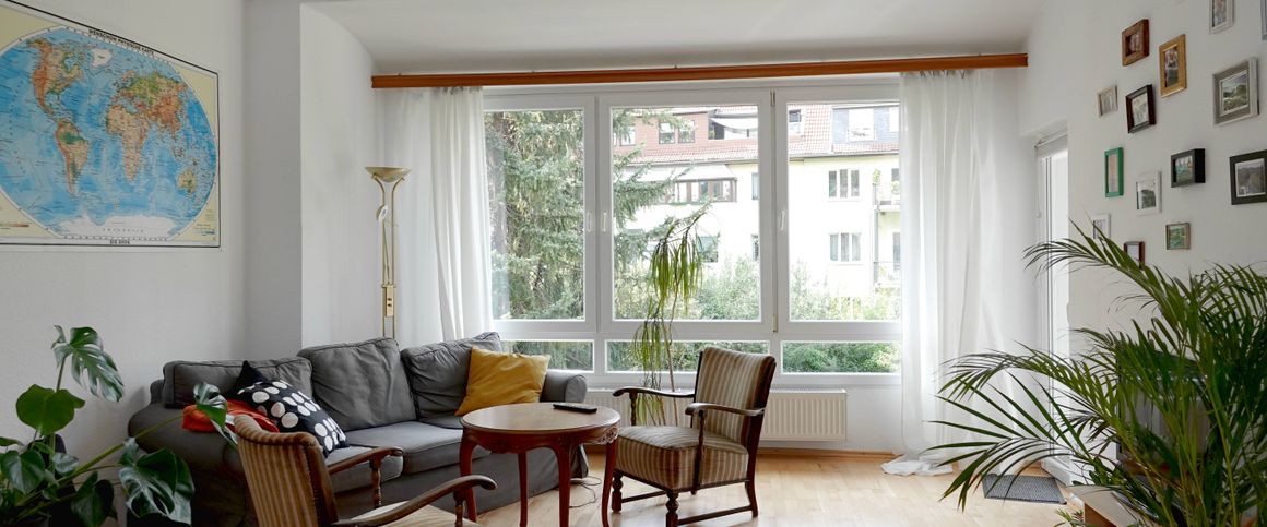 Sonnige & gut geschnittene 3-Zimmerwohnung in einer Stadtvilla - superzentrale Lage an der Leine - Photo 1