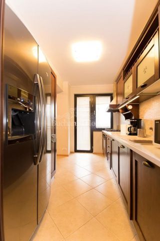 Secure Three Bedroom Apartment for Rent - Stefan Cel Mare Metro Station - Photo 5
