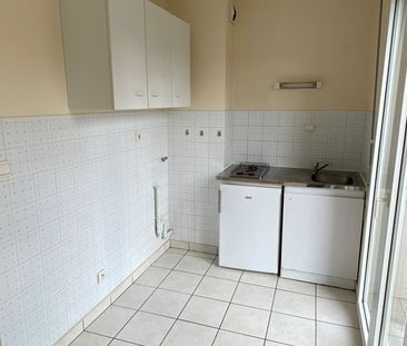 Location Appartement 1 pièce 27m² RODEZ 12000 - Photo 2
