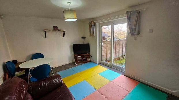 2 bedroom terraced house to rent - Photo 1