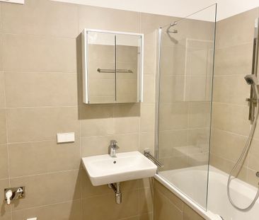 ERSTBEZUG Top Wohnung U3 2 Zimmer + Loggia - 1 bedroom apartment + ... - Photo 2