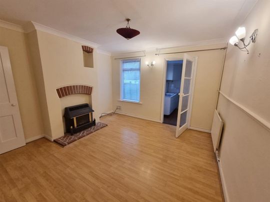 Malling Road, Snodland - Photo 1