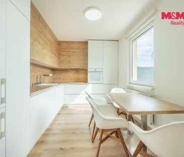 Pronájem bytu 3+kk 70 m² - Fotografie 2