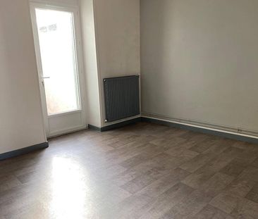 Location appartement 4 pièces 74 m² à Vals-les-Bains (07600) 4 - Photo 4