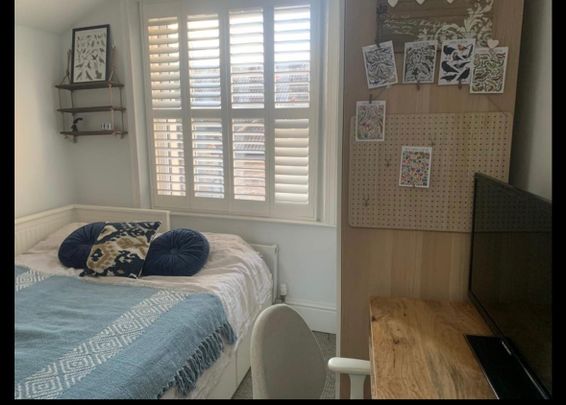 2 Bed Flat, Blackwater Street, SE22 - Photo 1