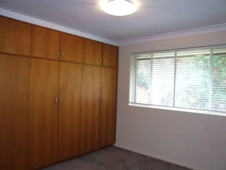 Convenient Ground-Floor Living in a Prime Location - Photo 4