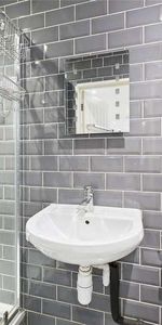 Owlsmoor Road, Owlsmoor, Sandhurst, Berkshire, GU47 - Photo 4