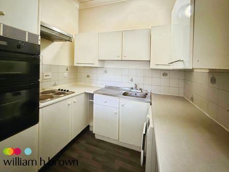 Stanford House, East Tilbury, Princess Margaret Road - Photo 5