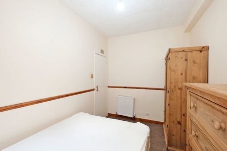 1 Bed Flat, Erskine Street, AB24 - Photo 3