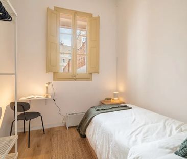 Carrer de Ferlandina, Barcelona, Catalonia 08001 - Photo 2