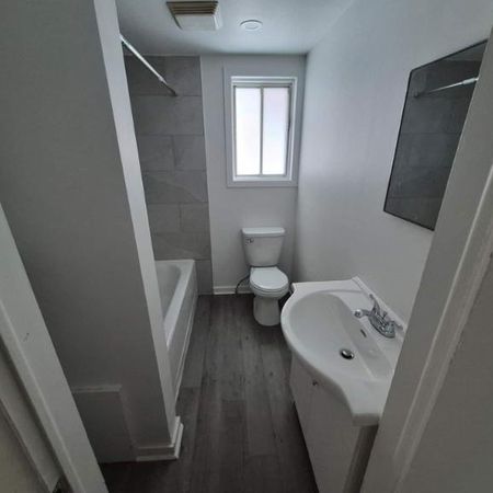 3 CH - 1 SDB - Longueuil - $1,350 /mo - Photo 4