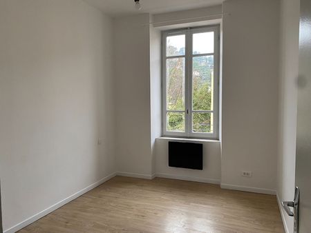 Location appartement 4 pièces, 87.90m², Bédarieux - Photo 3