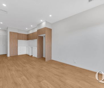 Modern Elegance in Aintree: Your Dream Home Awaits! - Photo 4