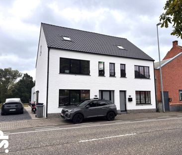 Huis te huur in Mol voor € 1.500 met 3 slaapkamers - Photo 1