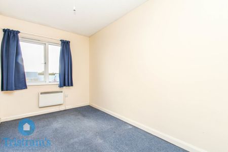 3 bed Apartment for Rent - Photo 4