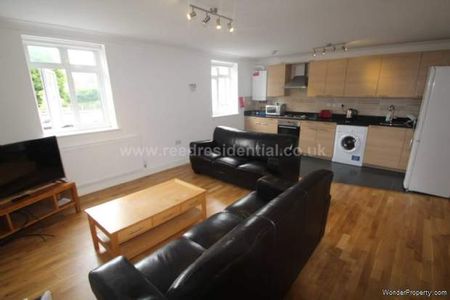 4 bedroom property to rent in Birmingham - Photo 3