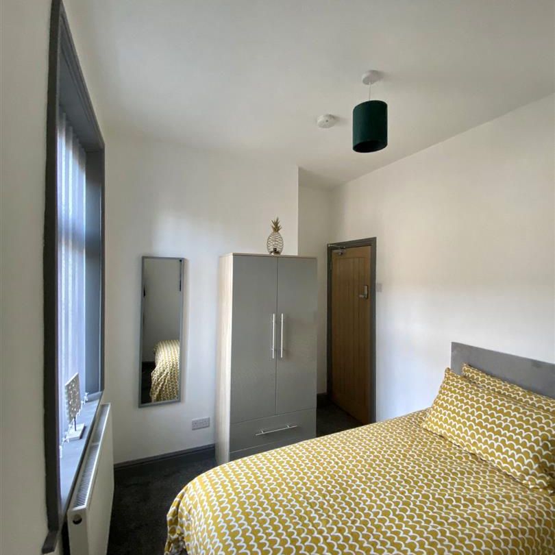 1 bed house share to rent in Woodbine Road, Burnley, BB12 - Photo 1