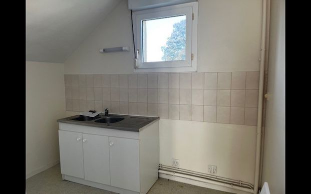 Location Maison Studio 33 m² Pouligny-Notre-Dame - Photo 1