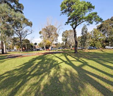 Iconic Art Deco Bayside Living in the Landmark Bellaire Building - Photo 3
