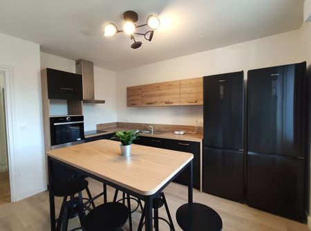 Location Maison 1 pièce 126m² - Photo 4