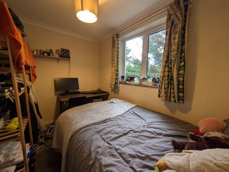 4 bedroom terraced house to rent - Photo 4