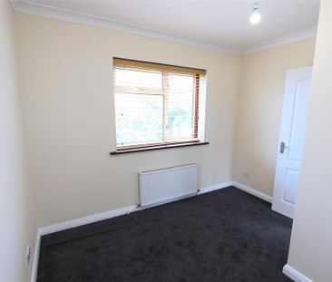 2 bedroom bungalow to rent - Photo 6