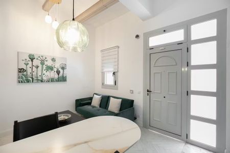 Carrer Modern, L'Hospitalet de Llobregat, Catalonia 08902 - Photo 2