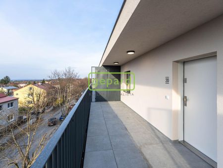 Pronájem bytu 3+kk 72 m2 - Fotografie 4