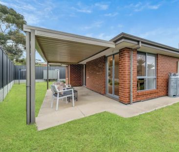 Modern & Low-Maintenance Living in Elizabeth East - Photo 5