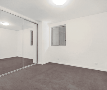 MODERN TWO-BEDROOM UNIT IN BOUTIQUE BLOCK OF 6 - Photo 1