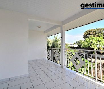 Location Appartement 2 pièces 43m² REMIRE MONTJOLY 97354 - Photo 6