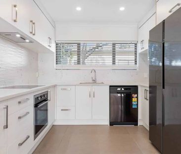 Move Quick: Modern, Low Maintenance Home in Pr... - Photo 2