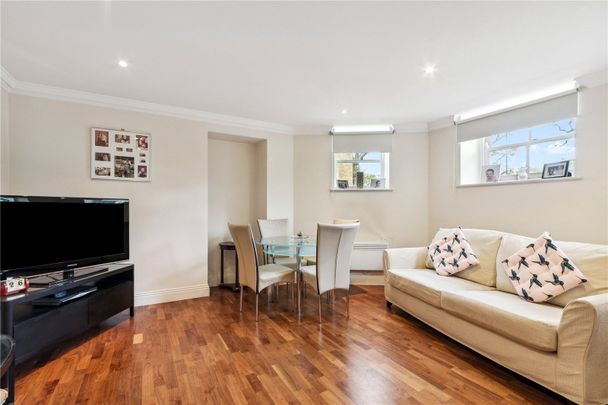 Gilmore House, London, SW4, London - Photo 1