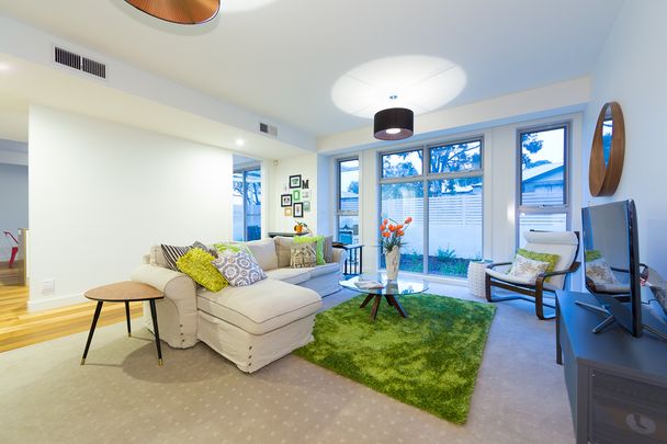 2/5 Hartigan Street, Garran ACT 2605 - Townhouse For Rent | Domain - Photo 1