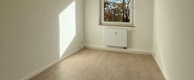 Erstbezug nach Sanierung... Großer Balkon... - Foto 1