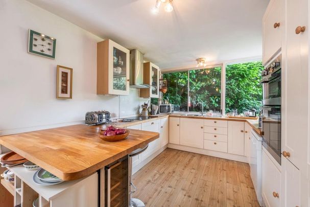 3 bedroom detached house to rent - Photo 1